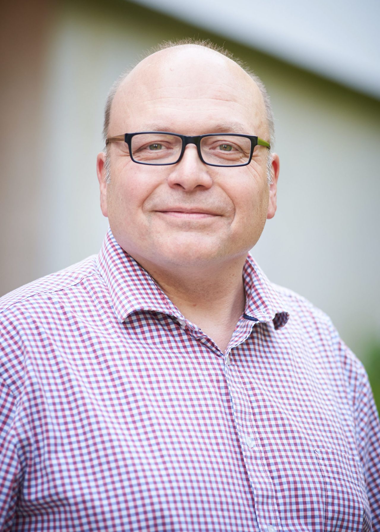 Dr. Frank W. Stahnisch