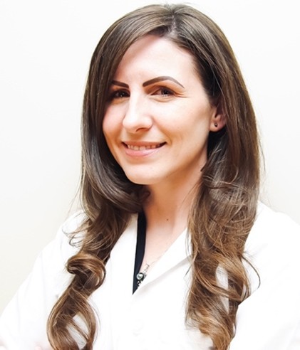 Headshot of Dr. Julie Kromm