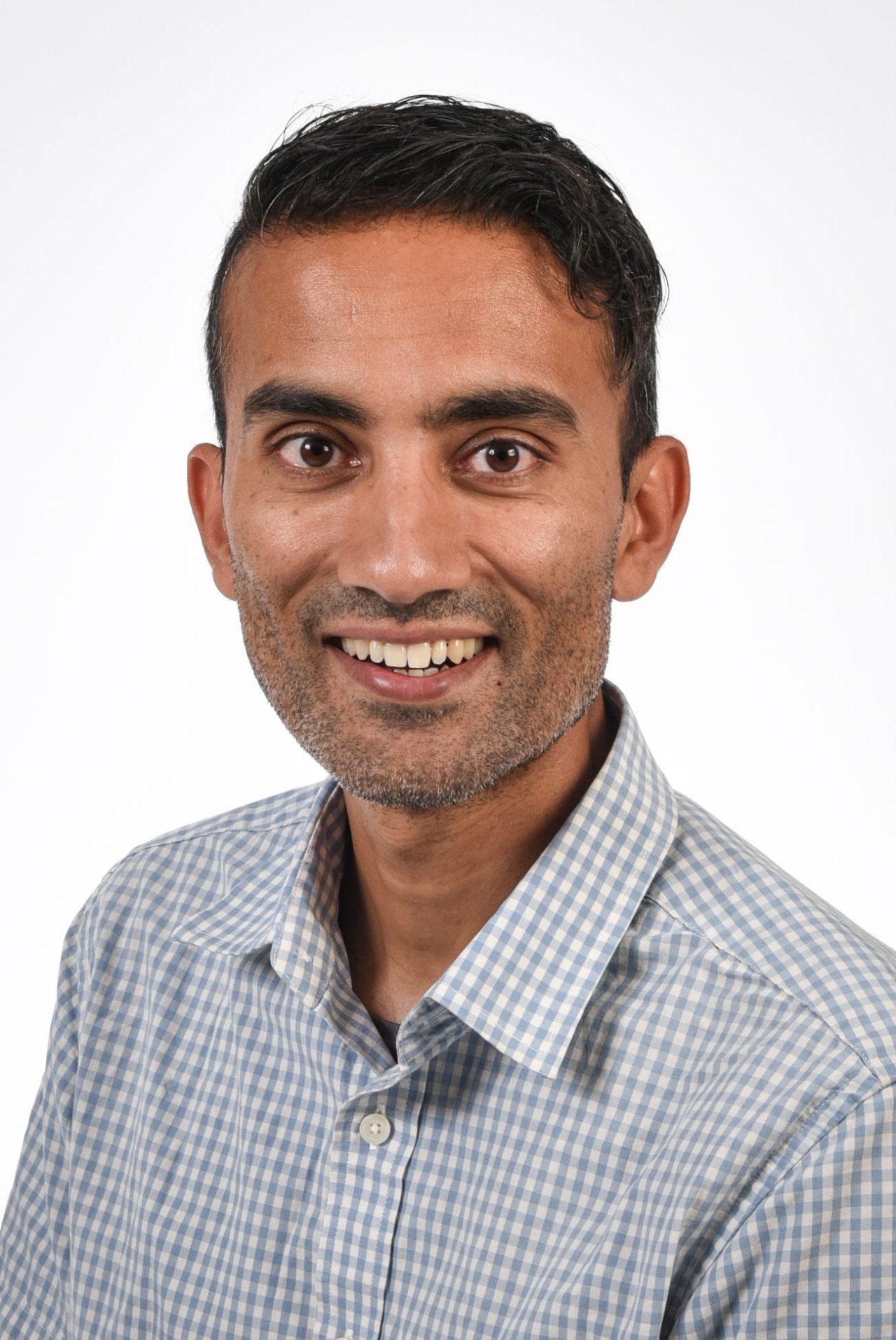 Headshot of Dr. Puneet Kapur